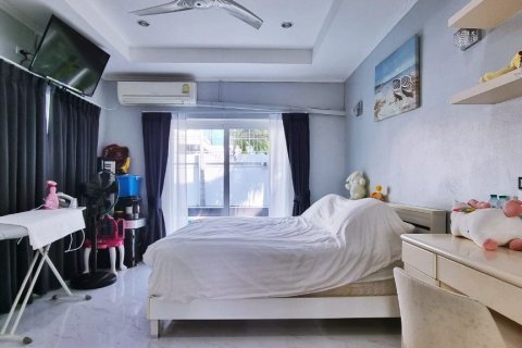 Дом в Банг Ламунге, Таиланд с 6 спальнями  № 47120 - фото 11