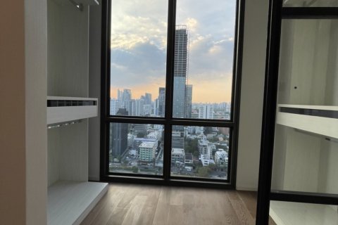 Condo in Bangkok, Thailand, 3 bedrooms  № 5831 - photo 24
