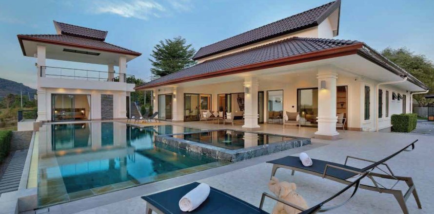 Villa in Hua Hin, Thailand 3 bedrooms № 5881