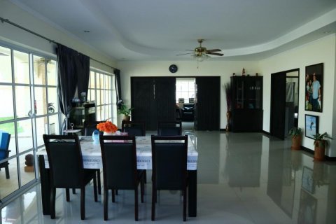 House in Pattaya, Thailand 5 bedrooms № 8302 - photo 9