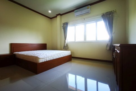 House in Bang Lamung, Thailand 5 bedrooms № 9231 - photo 28