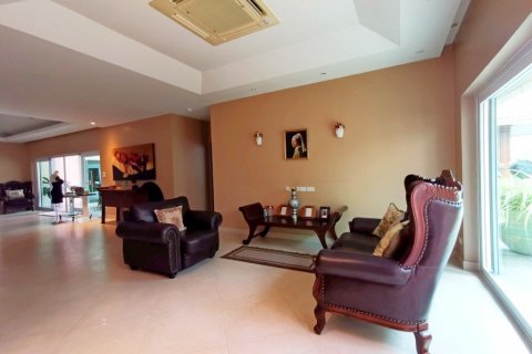 House in Pattaya, Thailand 4 bedrooms № 9099 - photo 15