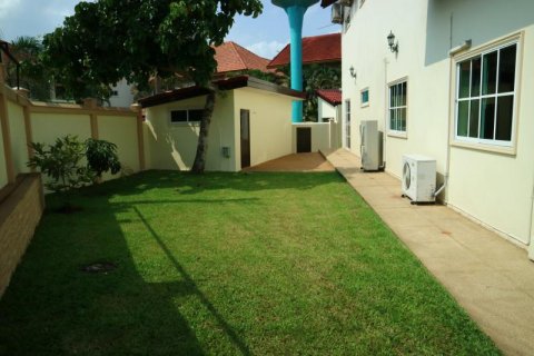 House in Pattaya, Thailand 5 bedrooms № 8302 - photo 6