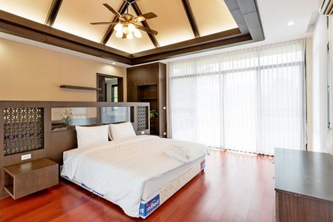 House in Pattaya, Thailand 4 bedrooms № 8616 - photo 19