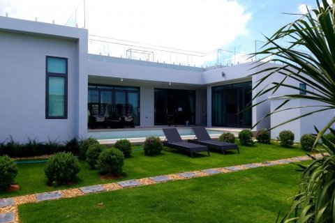 House in Pattaya, Thailand 4 bedrooms № 8627 - photo 3