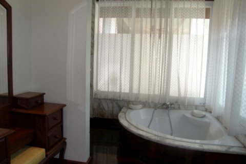 House in Pattaya, Thailand 5 bedrooms № 8567 - photo 12