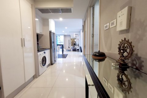 Condo in Pattaya, Thailand, 3 bedrooms  № 9036 - photo 12