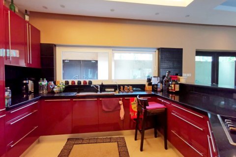 House in Pattaya, Thailand 4 bedrooms № 9099 - photo 20