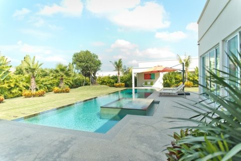 House in Pattaya, Thailand 3 bedrooms № 8625 - photo 3