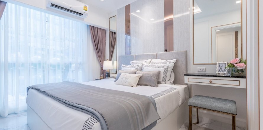 Condo in Pattaya, Thailand, 1 bedroom in Empire Tower  № 6285