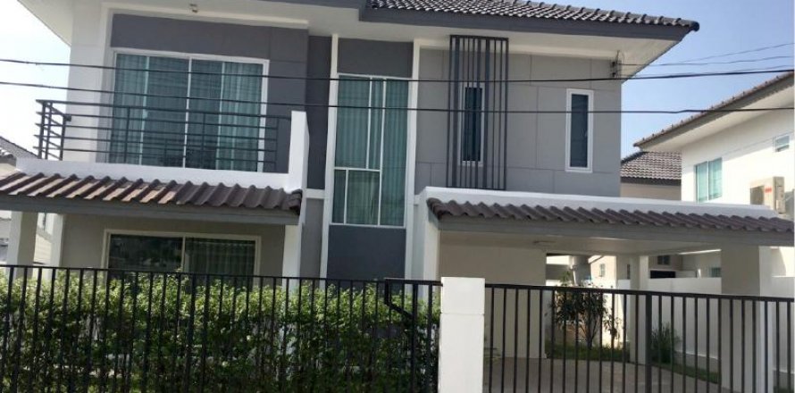 House in Pattaya, Thailand 3 bedrooms № 8327