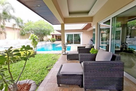 House in Pattaya, Thailand 4 bedrooms № 9099 - photo 9
