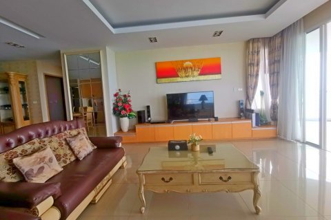 Condo in Pattaya, Thailand, 3 bedrooms  № 9008 - photo 7