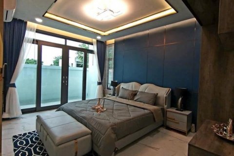 House in Pattaya, Thailand 5 bedrooms № 8628 - photo 8