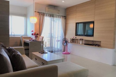 Condo in Pattaya, Thailand, 1 bedroom  № 8667 - photo 1