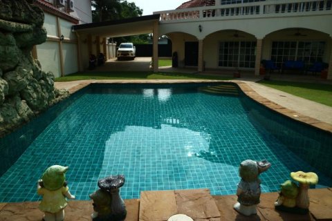 House in Pattaya, Thailand 5 bedrooms № 8302 - photo 5