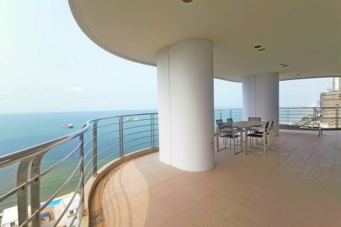 Condo in Pattaya, Thailand, 3 bedrooms  № 9008 - photo 3