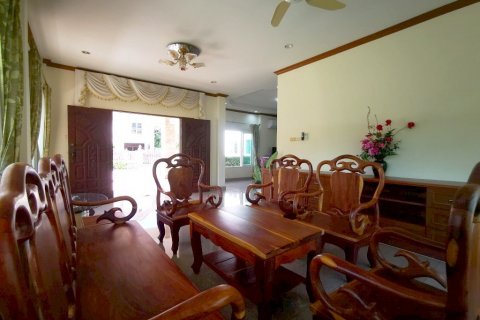 House in Bang Lamung, Thailand 5 bedrooms № 9231 - photo 9