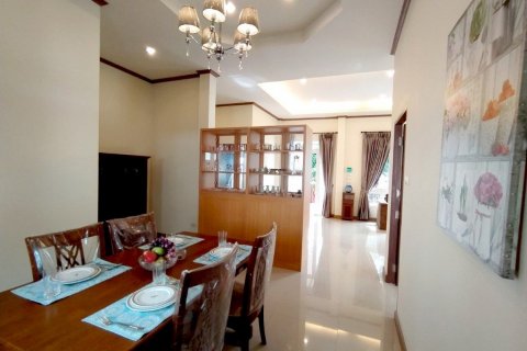 House in Pattaya, Thailand 3 bedrooms № 8891 - photo 7