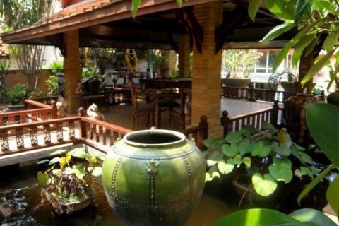 House in Pattaya, Thailand 5 bedrooms № 8567 - photo 5
