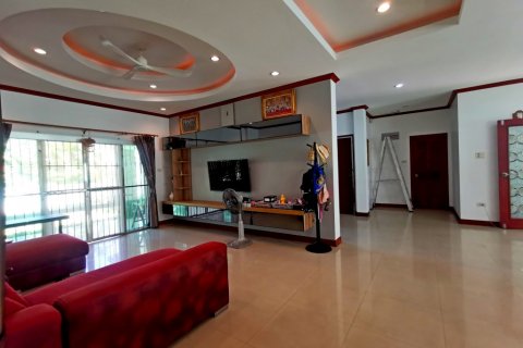 House in Pattaya, Thailand 3 bedrooms № 9140 - photo 11