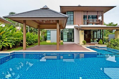 House in Pattaya, Thailand 4 bedrooms № 8616 - photo 1