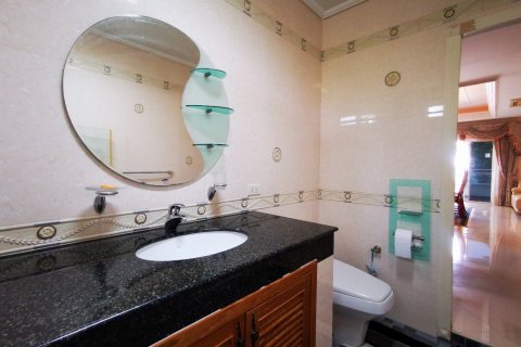 House in Pattaya, Thailand 2 bedrooms № 9217 - photo 29