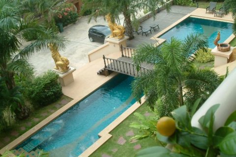 Condo in Pattaya, Thailand, 3 bedrooms  № 8824 - photo 12