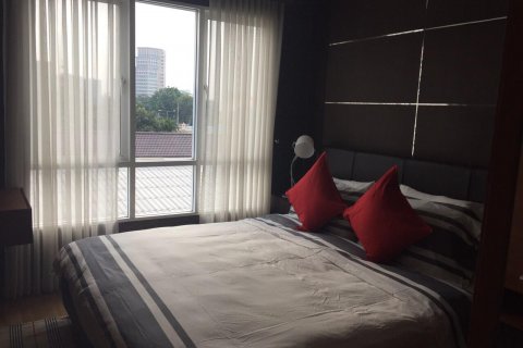 Condo in Bangkok, Thailand, 1 bedroom  № 13557 - photo 1