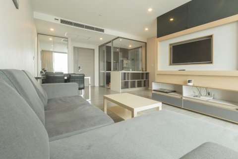 Condo in Bangkok, Thailand, 2 bedrooms  № 12224 - photo 1