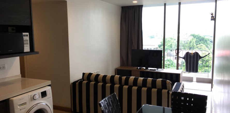 Condo in Bangkok, Thailand, 2 bedrooms  № 12005