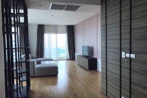 Condo in Bangkok, Thailand, 3 bedrooms  № 14516 - photo 1