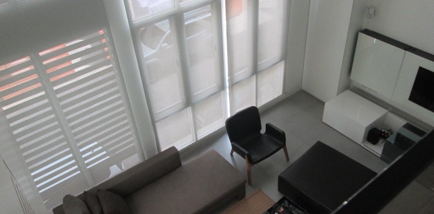 Townhouse in Bangkok, Thailand 2 bedrooms № 15198