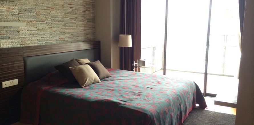 Condo in Bangkok, Thailand, 2 bedrooms  № 15267