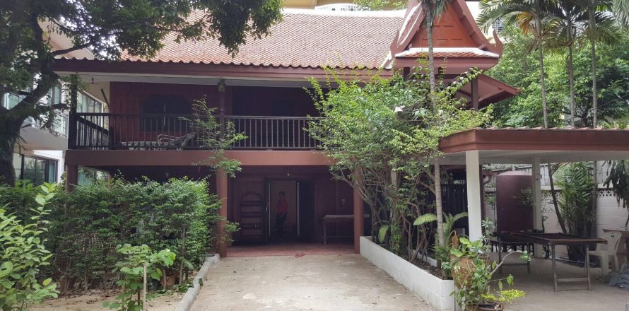 House in Bangkok, Thailand 3 bedrooms № 14865