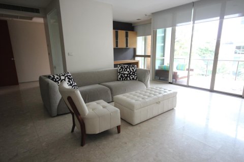 Condo in Bangkok, Thailand, 2 bedrooms  № 14510 - photo 1