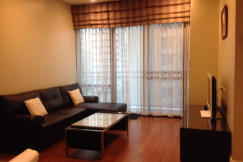 Condo in Bangkok, Thailand, 2 bedrooms  № 12988 - photo 1