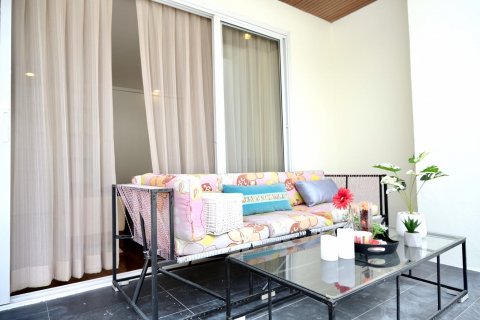 Townhouse in Bangkok, Thailand 5 bedrooms № 11308 - photo 1