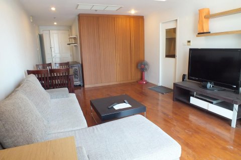 Condo in Bangkok, Thailand, 1 bedroom  № 13718 - photo 1