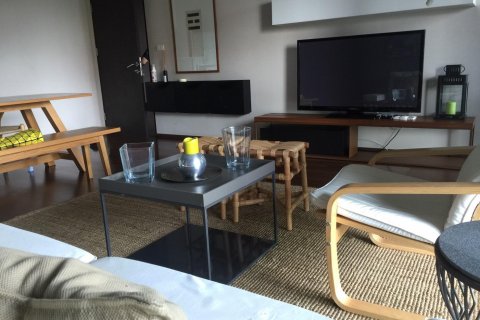 Condo in Bangkok, Thailand, 2 bedrooms  № 14376 - photo 1