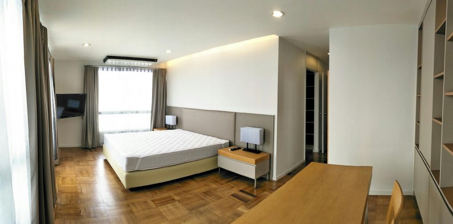 Condo in Bangkok, Thailand, 3 bedrooms  № 14010