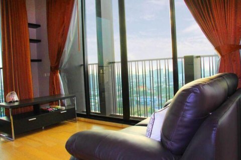 Condo in Bangkok, Thailand, 2 bedrooms  № 13586 - photo 1