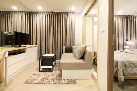 Condo in Bangkok, Thailand, 1 bedroom  № 13471 - photo 1