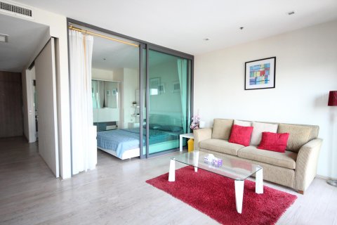 Condo in Bangkok, Thailand, 1 bedroom  № 13581 - photo 1