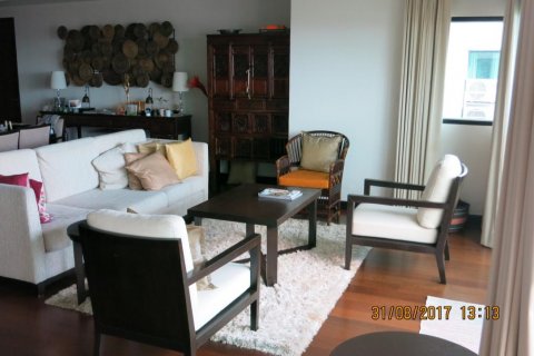 Condo in Bangkok, Thailand, 3 bedrooms  № 14477 - photo 1