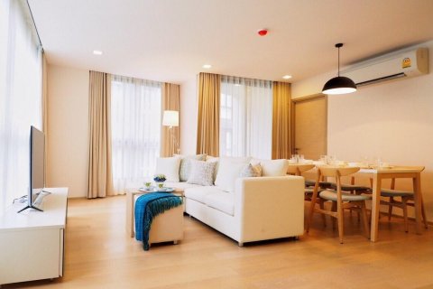 Condo in Bangkok, Thailand, 3 bedrooms  № 13609 - photo 1