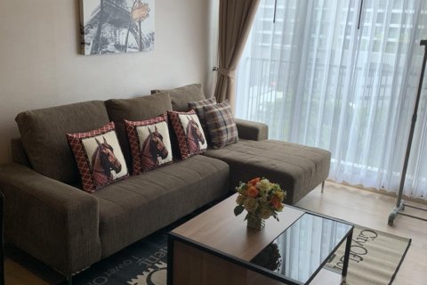 Condo in Bangkok, Thailand, 1 bedroom  № 11938 - photo 1