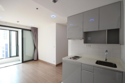 Condo in Bangkok, Thailand, 2 bedrooms  № 12324 - photo 1