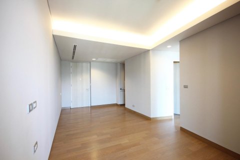 Condo in Bangkok, Thailand, 2 bedrooms  № 15021 - photo 1