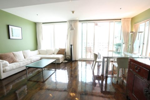 Condo in Bangkok, Thailand, 2 bedrooms  № 12276 - photo 1